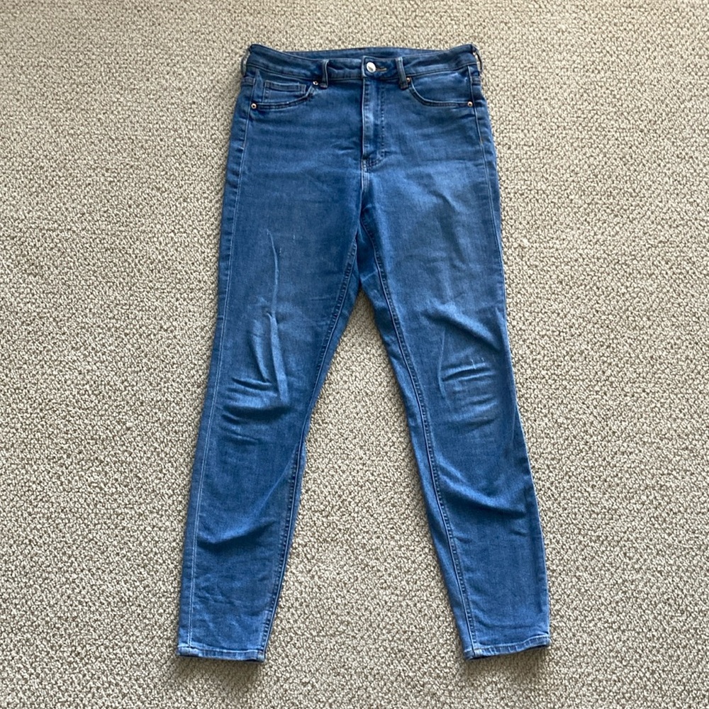 H&M High Rise Skinny Jeans Size 8 Medium Wash Basics Straight Pant Stretch GUC